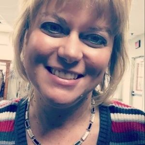 Meet your Posher, Teresa